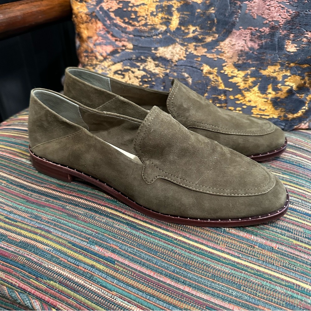 Vince Camuto “Cretinian” Olive Green Suede Loafers – 8.5 - Picture 1 of 12